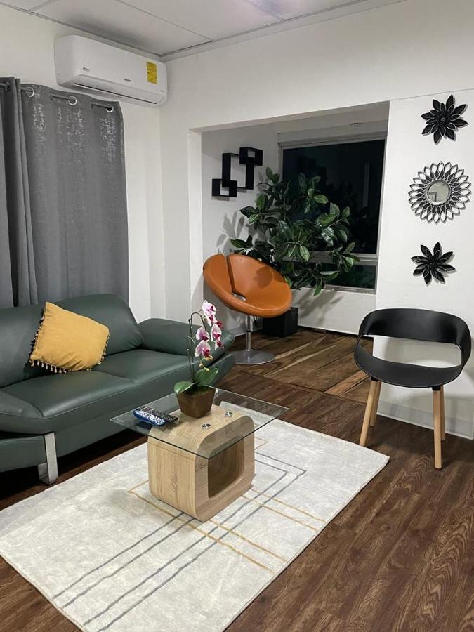 Serenade Lodging Rooms Panama Stadt Exterior foto
