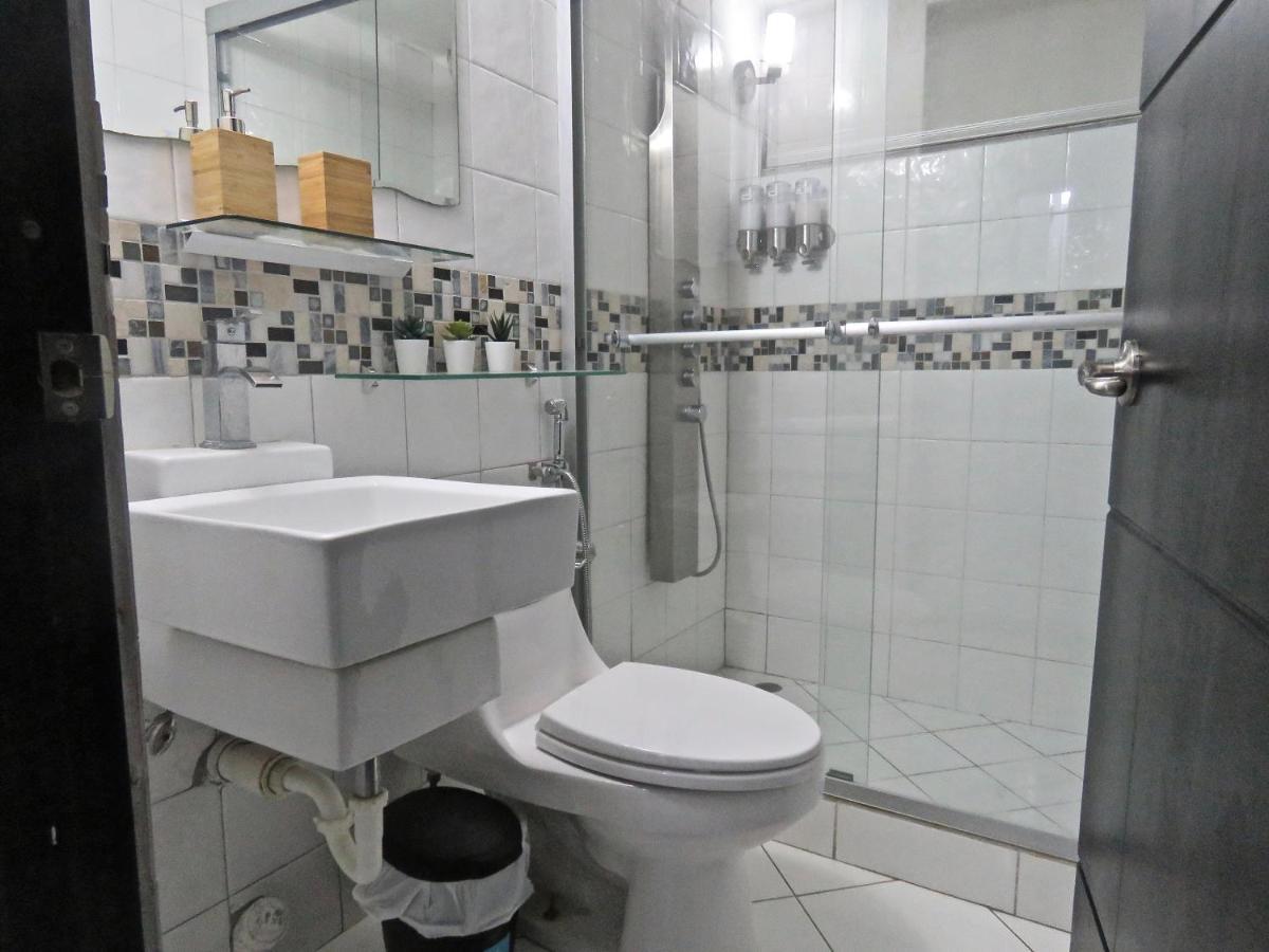 Serenade Lodging Rooms Panama Stadt Exterior foto
