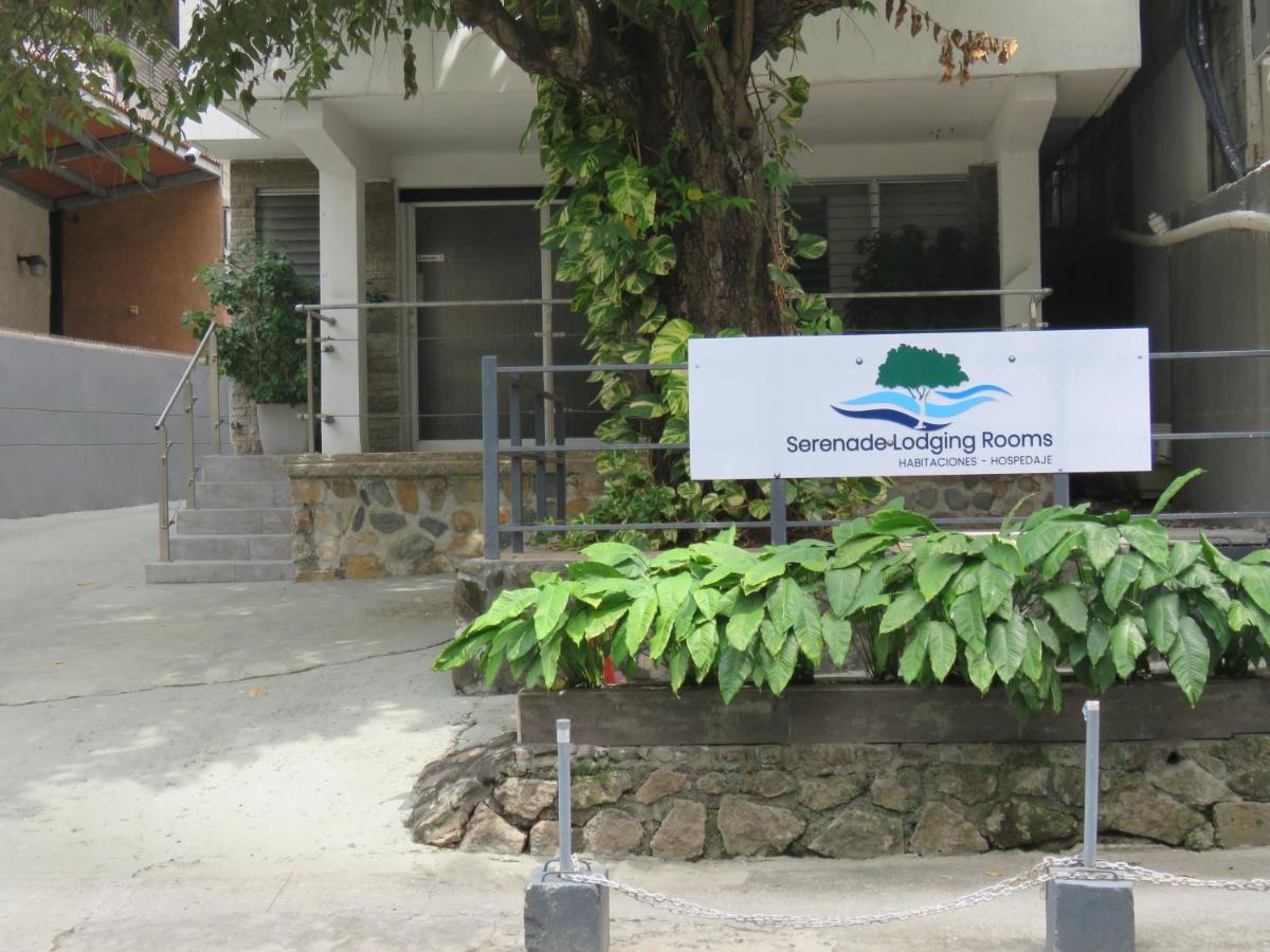 Serenade Lodging Rooms Panama Stadt Exterior foto